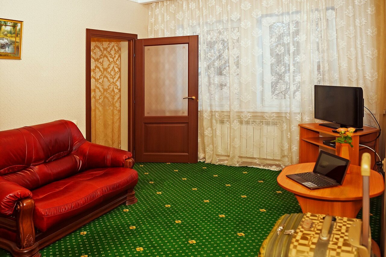Парк-Отель Парк-отель Журавли Саратов